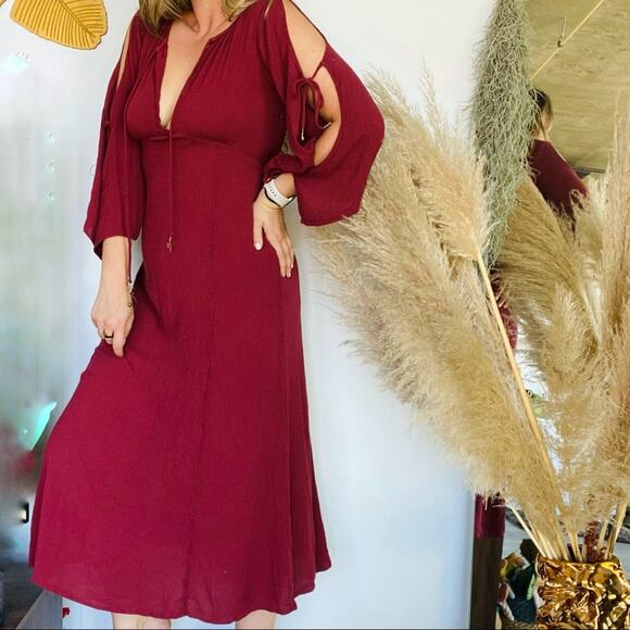 FP FREE PEOPLE Red Burgundy Maxi Bell Long Tie Sleeve Midi Plunge VNeck Dress XS - Picture 1 of 11